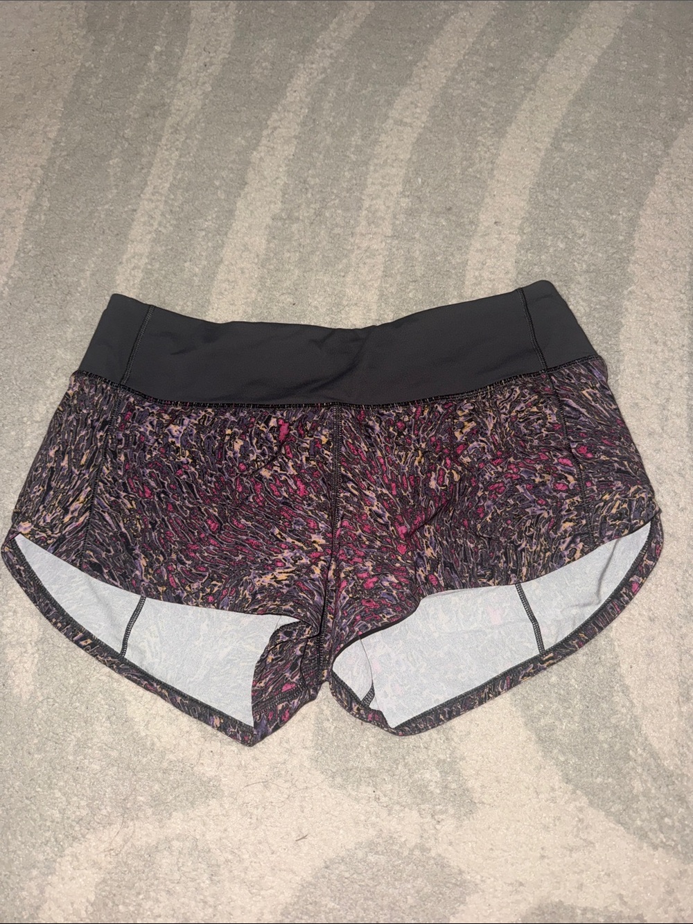 lululemon athletica Black Waist Multicolor Print Running Shorts